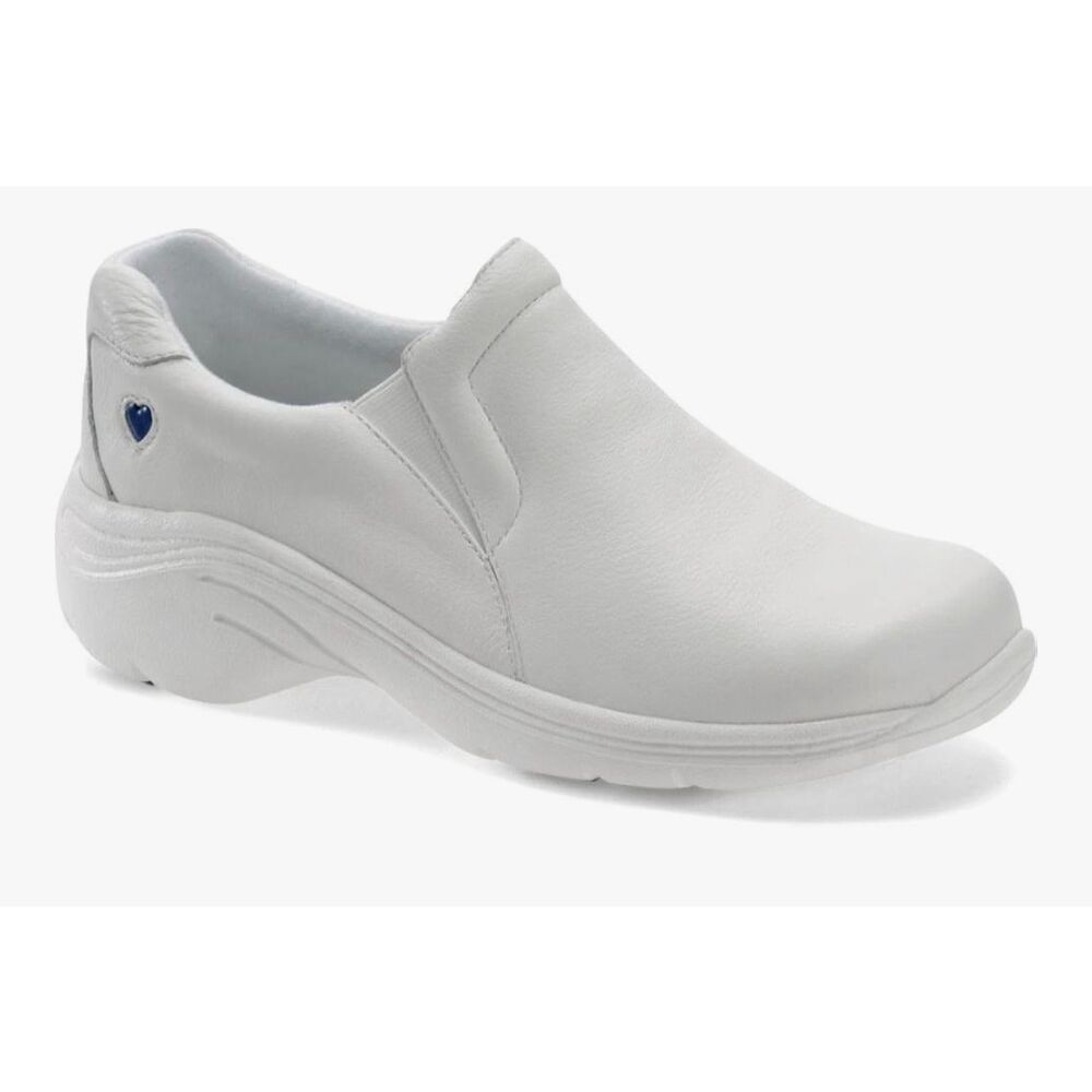 Nurse Mates Dove White Leather Slip Resistant Nursing Shoes Women’s 6.5 NIB